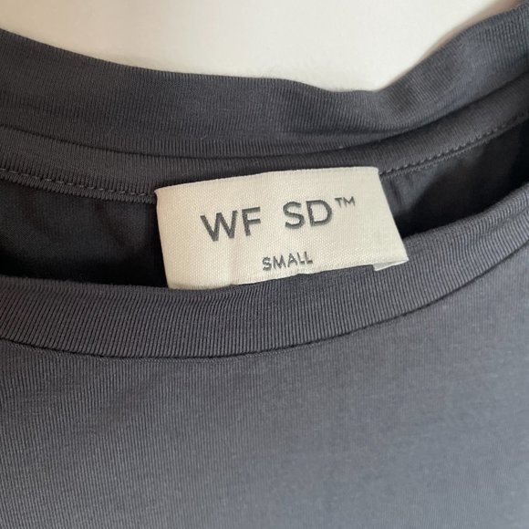 Sarahs Day x White Fox Boutique Hilton Baby Tee Size Small - Picture 3 of 4